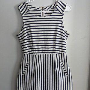 Old Navy Striped (Blue & White) Dress With Pockets Women Size Medium